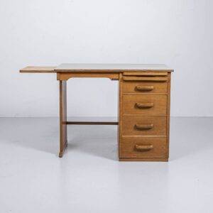 Schreibtisch mit grauem Linoleum Bürotisch