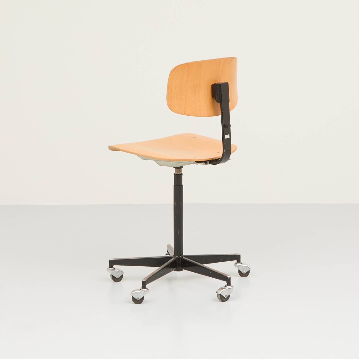 STELLA Bürostuhl auf Rollen Bürostuhl STELLA Bürostuhl auf Rollen Bürostuhl