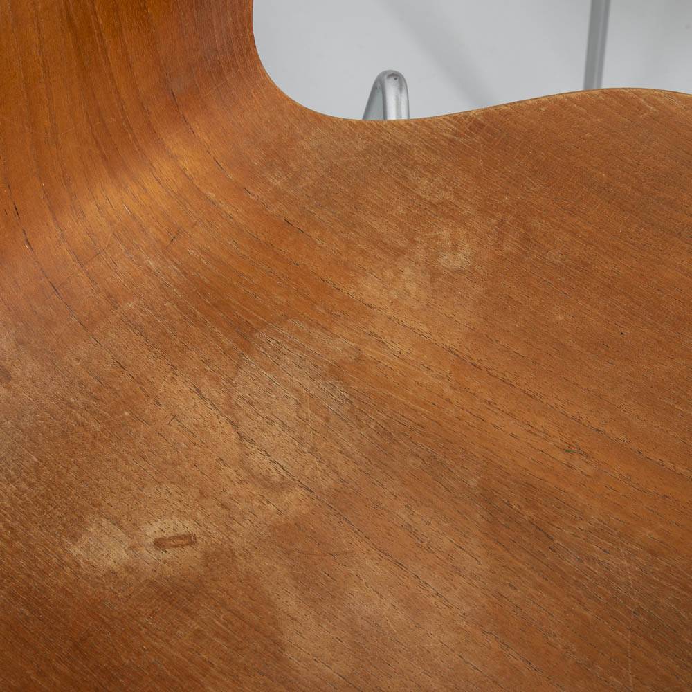 Serie 7 Stuhl in Teak von Arne Jacobsen Designerstuhl Serie 7 Stuhl in Teak von Arne Jacobsen Designerstuhl