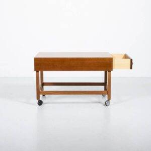 Teak Beistelltisch auf Rollen Couchtisch