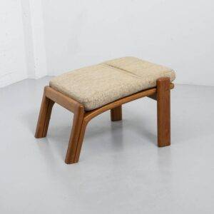 Teakhocker mit Polsterauflage Sessel