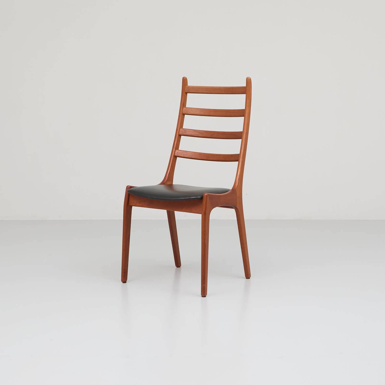 Teakholzstühle mit Polster Dänischer Stuhl Teakholzstühle mit Polster Dänischer Stuhl