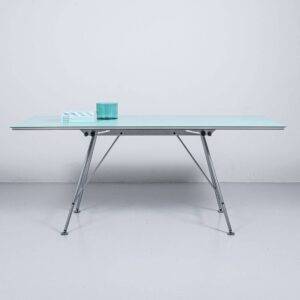Uniklapptisch von Atelier Alinea hellblau Bürotisch