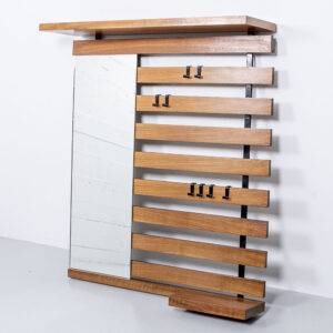 Nussbaum Wandgarderobe mit Spiegel Garderobe & Spiegel Nussbaum Wandgarderobe mit Spiegel Garderobe & Spiegel