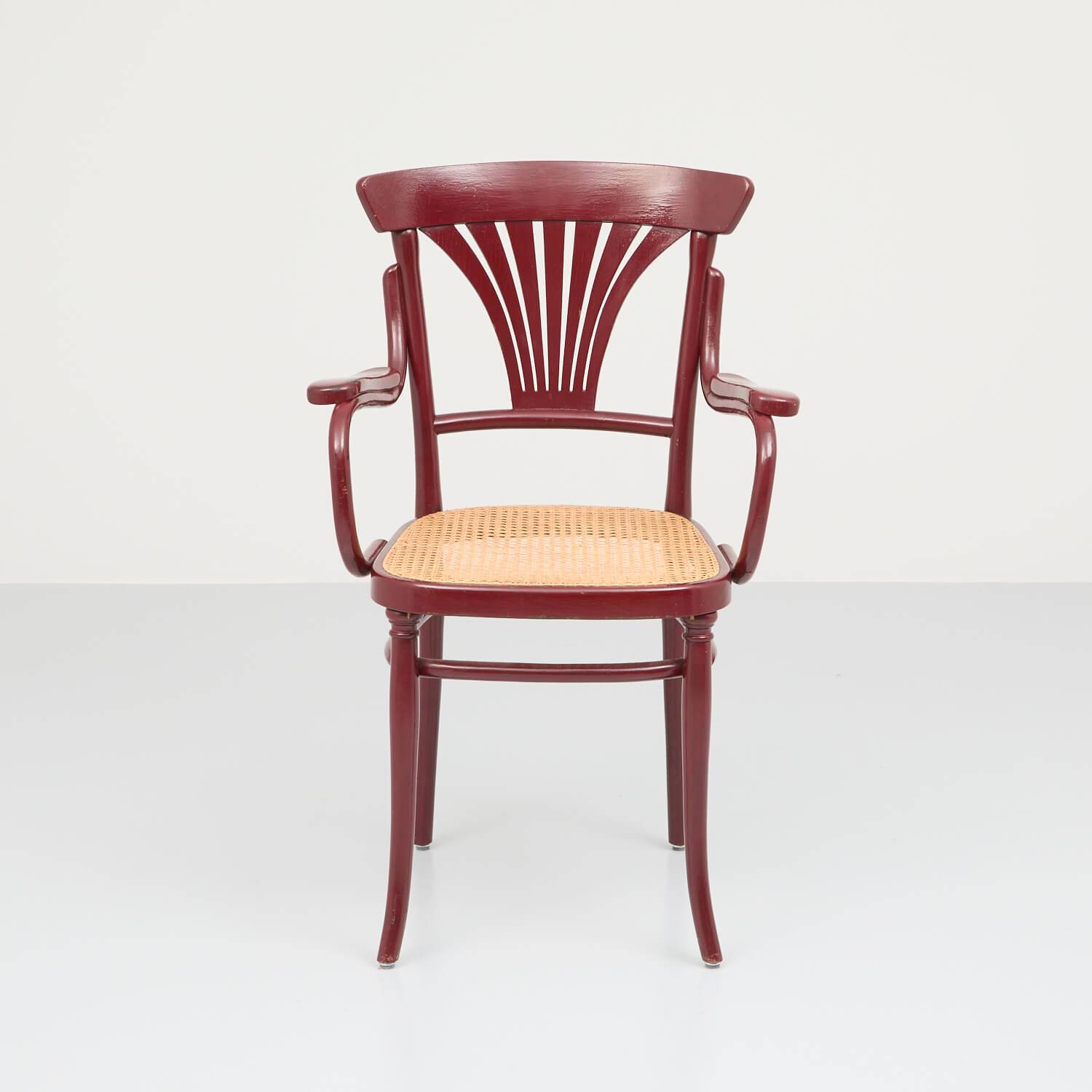Thonet Armlehnstuhl rot lackiert Armlehnstuhl Thonet Armlehnstuhl rot lackiert Armlehnstuhl